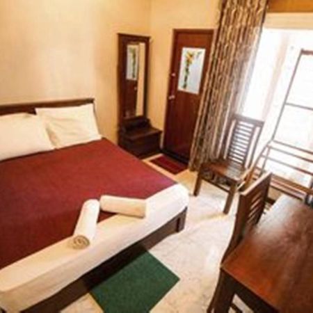 Yoho Regent Davidson Place Colombo Eksteriør bilde