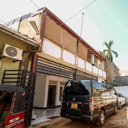 Yoho Regent Davidson Place Colombo Eksteriør bilde